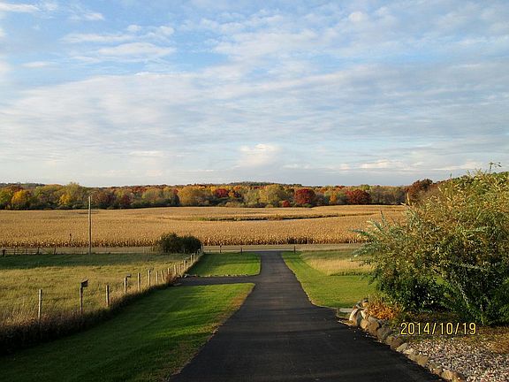 4th image of N8134 State Highway 44