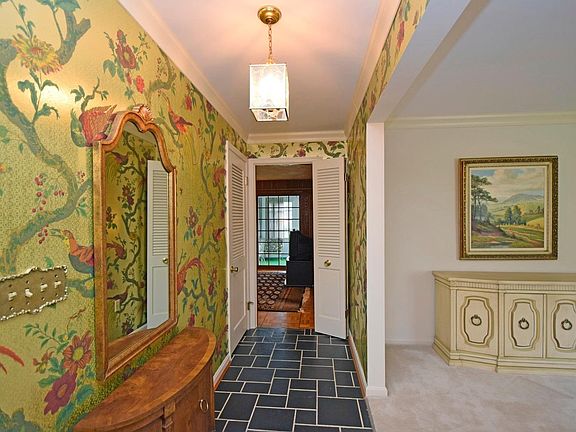 2nd image of 305 Cherrywood Dr