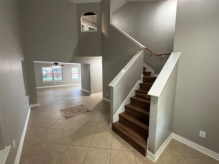 11035 Heather Bluff Ln — Photo 2