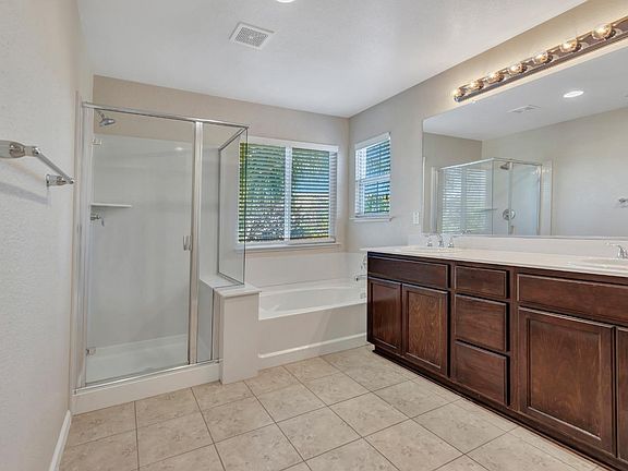 4th image of 699 Del Mar Circle
