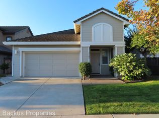 17584 River Run Rd, Salinas, CA 93908