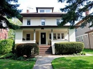 464 Shenstone Rd, Riverside, IL 60546