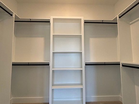 Prim Closet