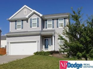 8807 S 68th St, Papillion, NE 68133