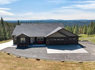 6528 E Robin Ln, Chattaroy, WA 99003