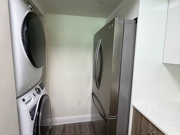 2nd image of 110 SW 13th St #703