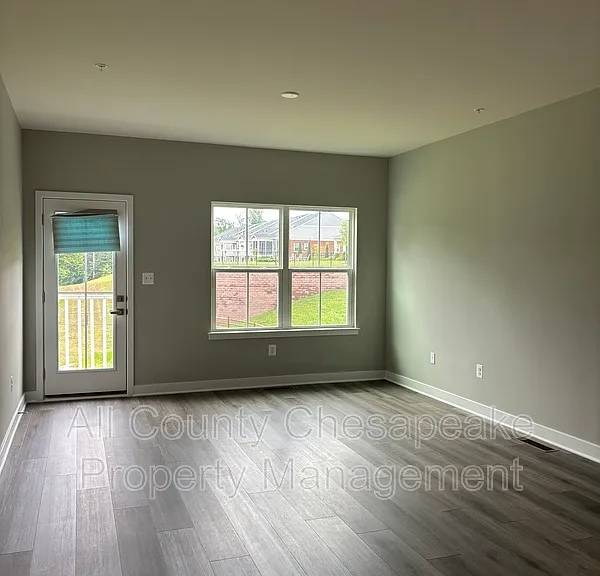 3143 Strasbaugh Dr — Photo 12