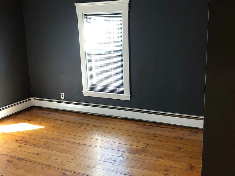 16 Gordon St #16B — Photo 8