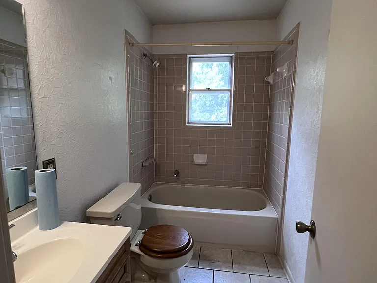 2104 Terrace Dr — Photo 19