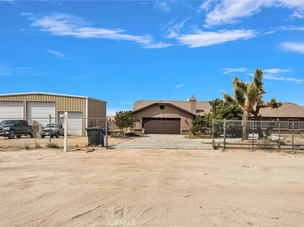 24332 Round Up Way, Apple Valley, CA 92308