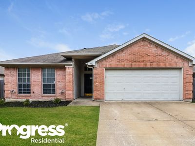 902 Fish Creek Dr, Arlington, TX, 76018
