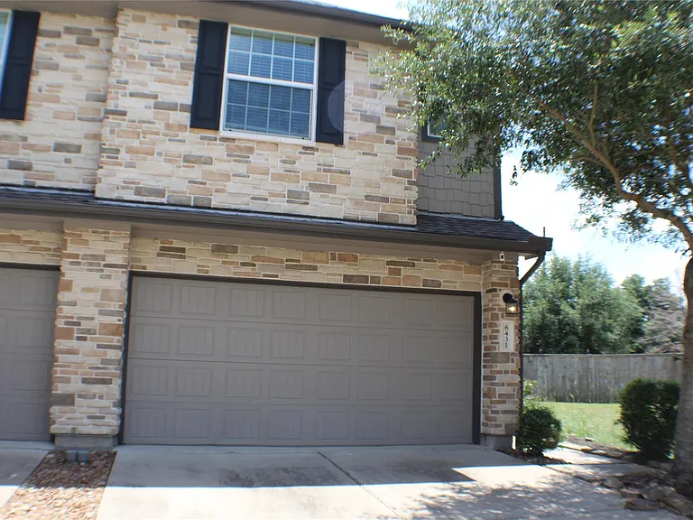 6431 Densberry Ln — Photo 4