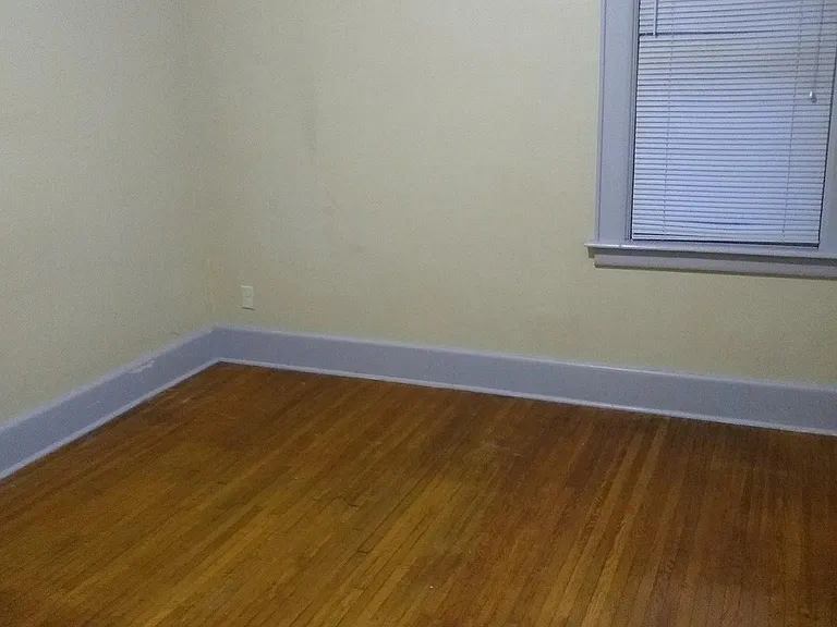 1662 Saint Agnes Ave #1 — Photo 4