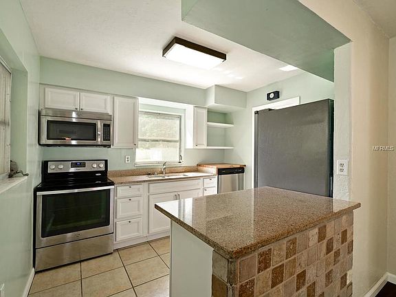 4th image of 3861 Prudence Dr
