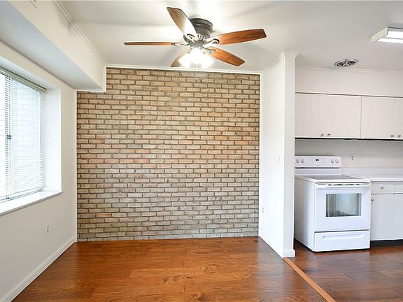 3rd image of 1009 Sanlin Dr