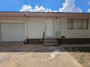 1 1/2 W La Paloma Ln APT A, Roswell, NM 88201