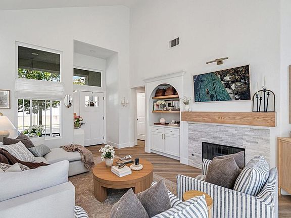 3rd image of 18 Chatri Cir