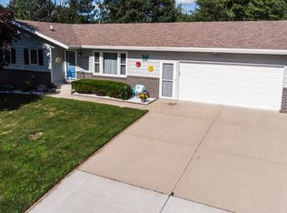 1404 High Ridge Rd, Carroll, IA 51401