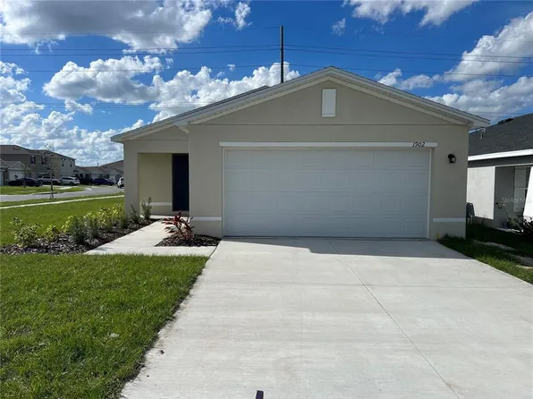1902 Golden Beak Dr, Eagle Lake, FL 33839