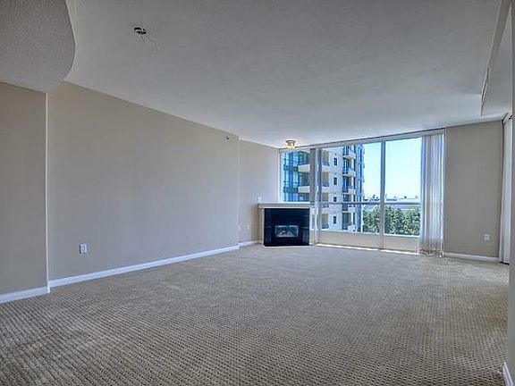 5th image of 555 Front St Unit 603