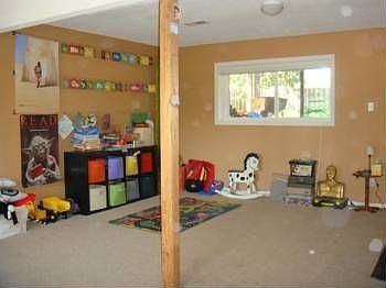 3rd image of 2507 SE Alder St