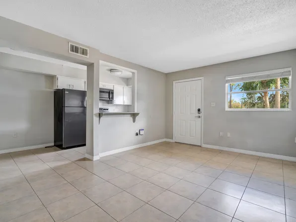 Belair Apartments | 1 & 2 Bedroom Apartments in Sanford, FL