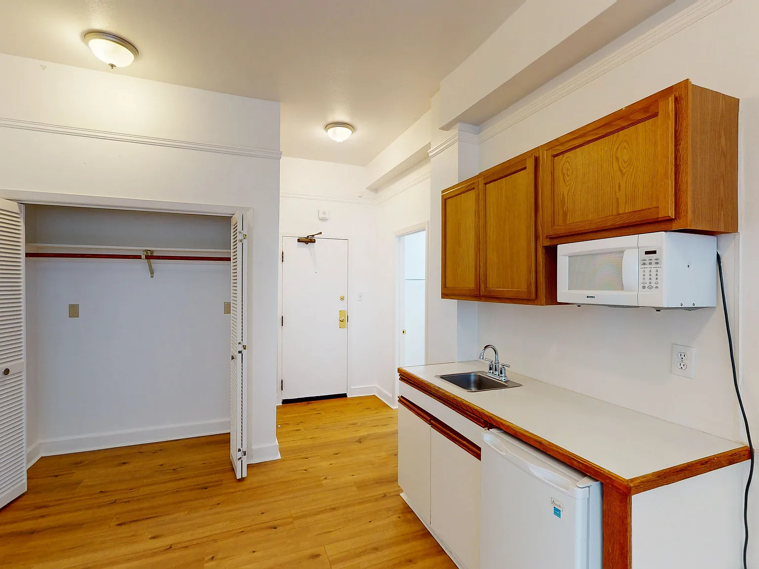 980 Bush St — Photo 2