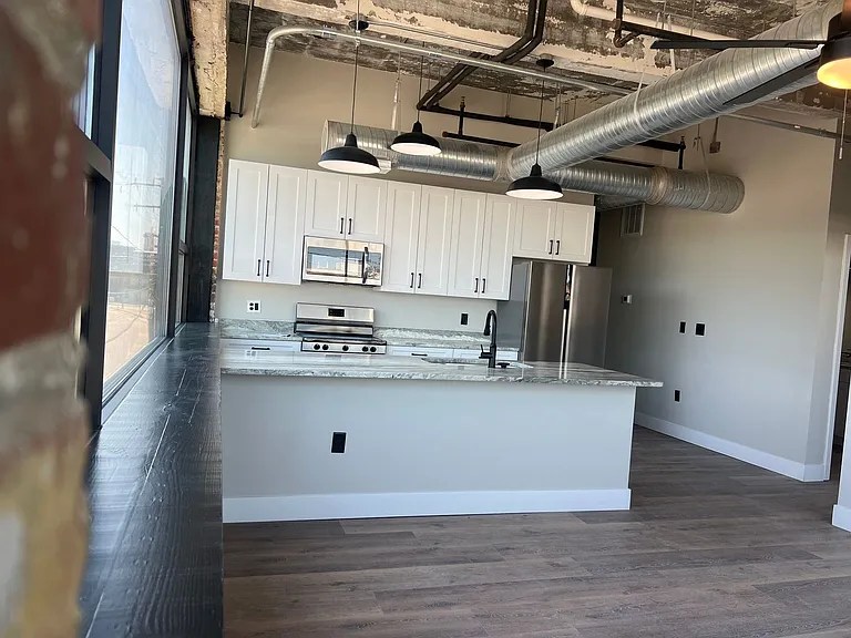 119 E Princess Anne Rd — Photo 124