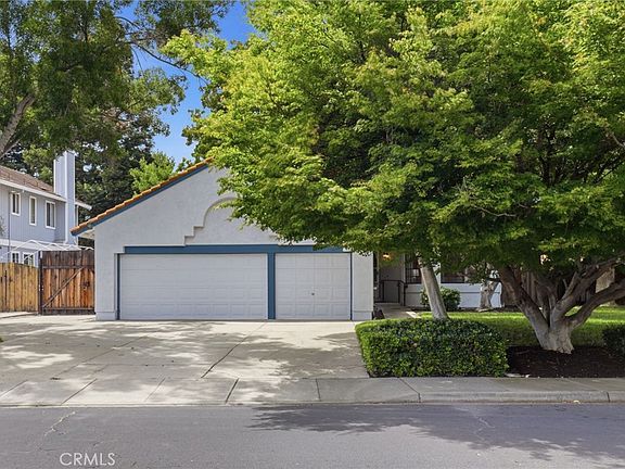 2nd image of 581 Jeannie Way