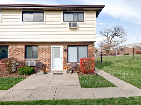 9064 Archer Ave Unit C, Willow Springs, IL 60480