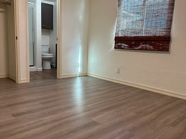1377 Mersey Ave — Photo 3
