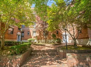 20316 43rd Ave APT 1B, Bayside, NY 11361