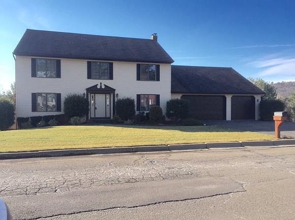1st image of 725 Partridge Pl