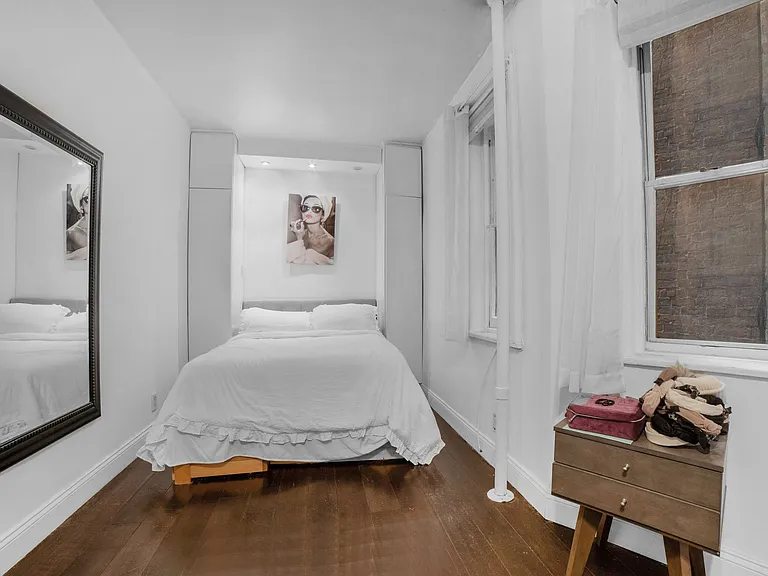 317 E 73rd St #4RW — Photo 4