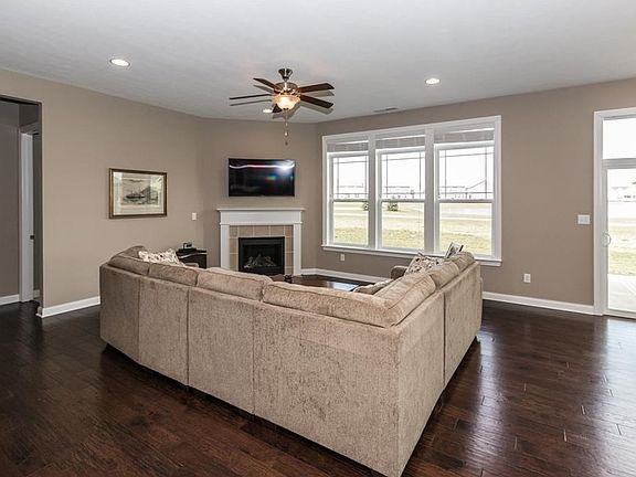 4th image of 16714 Cavallina Ln