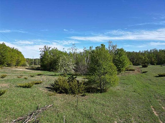 3rd image of 2449 Erickson Rd