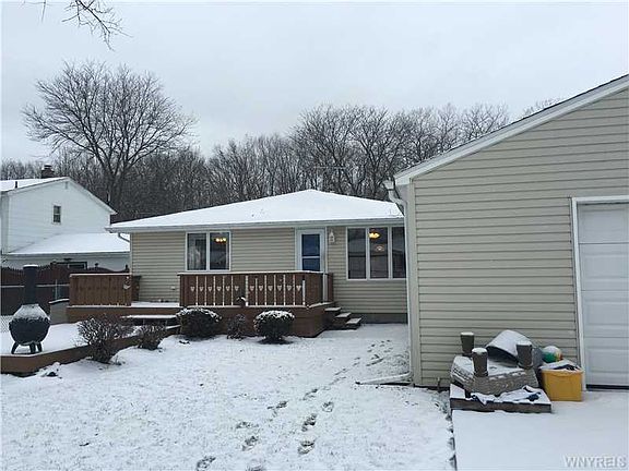 3rd image of 1329 Doebler Dr