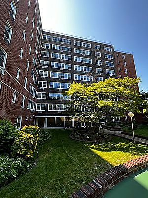 1st image of 16420 Highland Ave APT 4W