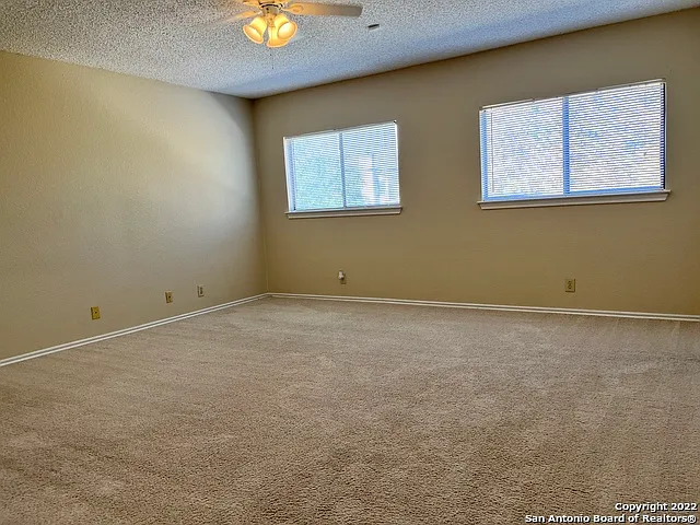 7807 Ruby Mdw — Photo 12