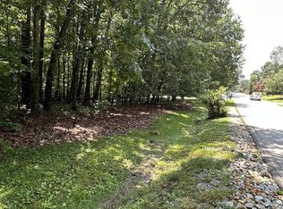 326 Lakeview Dr, Crossville, TN 38558