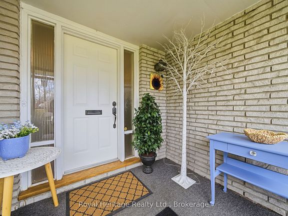 4th image of 641 Freemont Rd