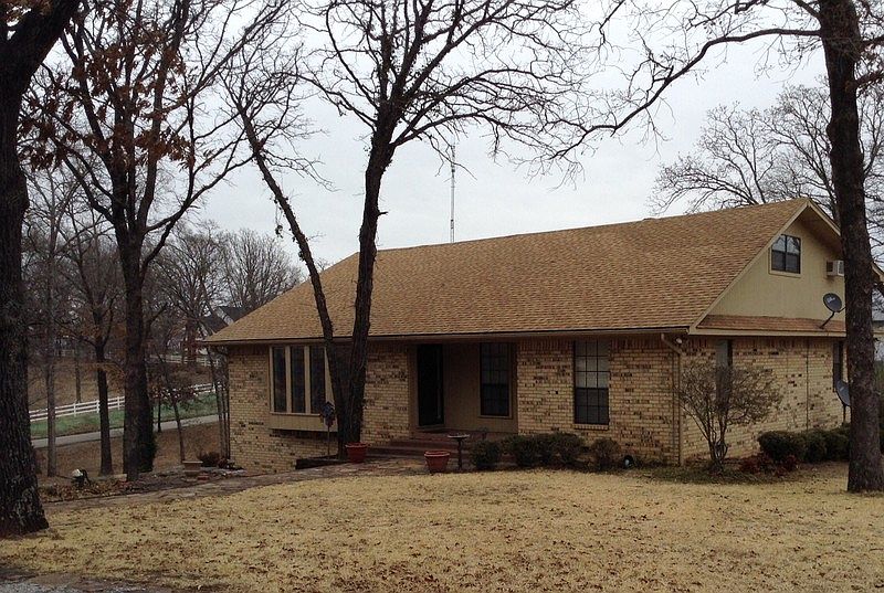 1st image of 202 S Kilmer Ln