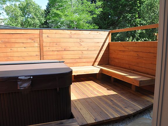 Hot tub deck of master suite