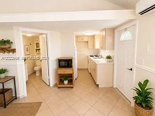 326 Polk St #2 — Photo 8
