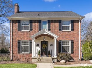 1059 Santa Cruz Dr SE, East Grand Rapids, MI 49506