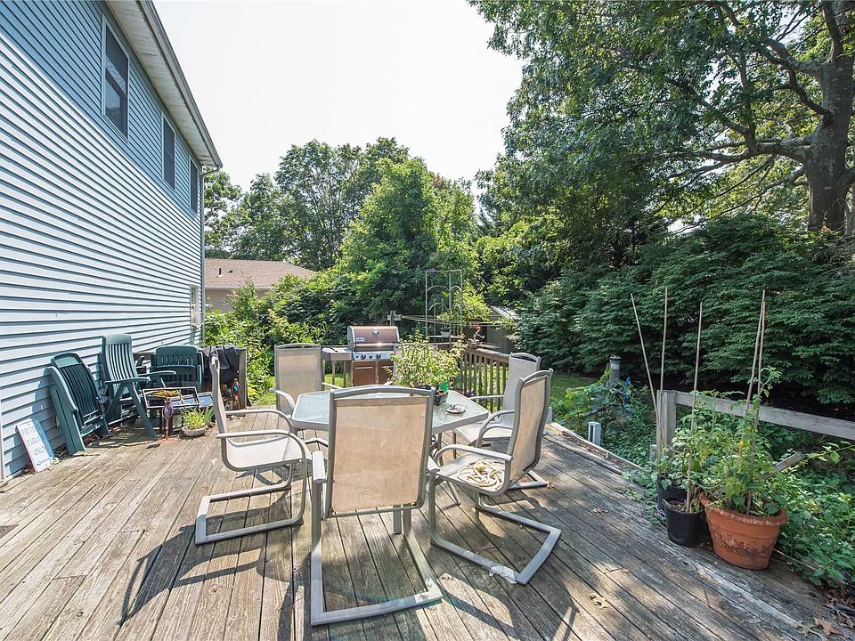 1st image of 18 Bonny Dr