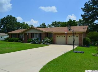 2461 Barnes Dr, Gadsden, AL 35903