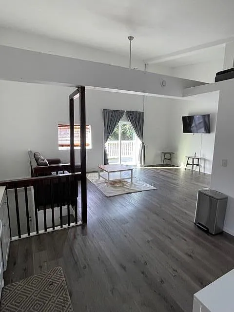 2 bed, $2,250 — Photo 2