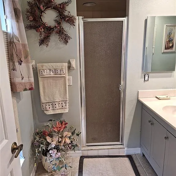 2223 Tinker St — Photo 8