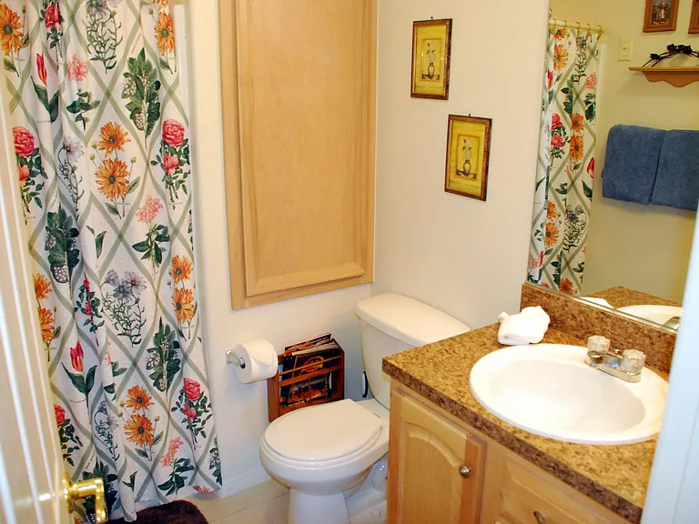 1044 Circle Ln #B — Photo 14